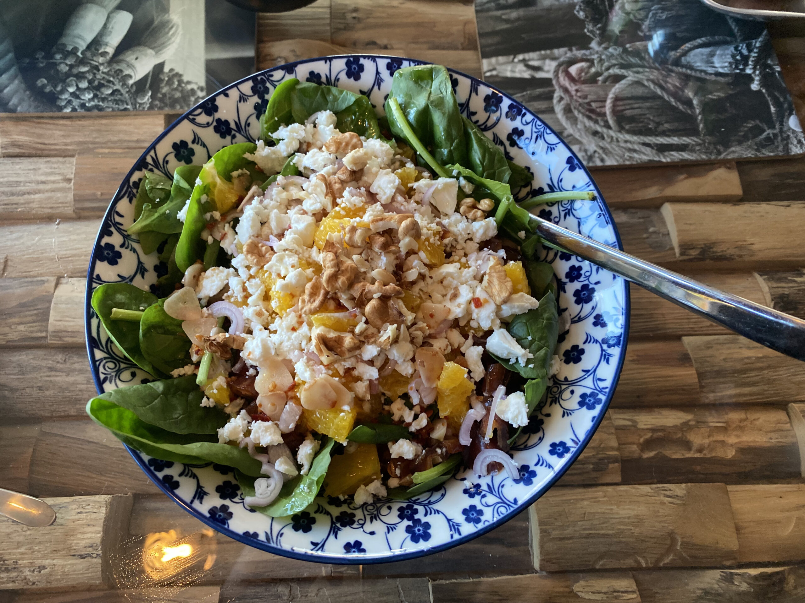 Spinazie Salade Met Feta Dadels En Walnoten Alles Voor Je Moestuin