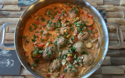 Stroganoff-pannetje met gehaktballetjes